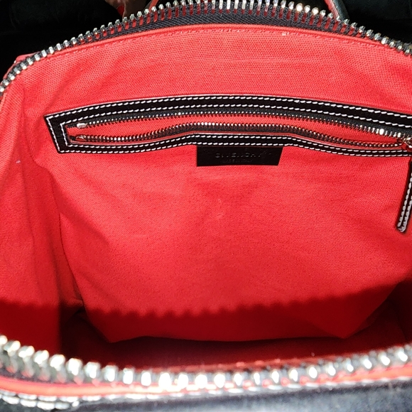 GIVENCHY Calfskin Bi-Color Topstitch Medium Antigona Black Red - Picture 5 of 9